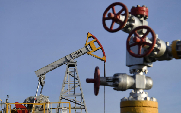 Цена барреля нефти Brent опустилась ниже $80 впервые с 8 февраля0