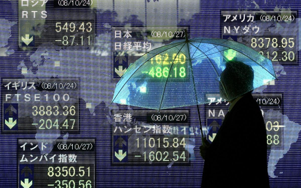 Фондовый рынок Японии рекордно рухнул более чем на 10%0